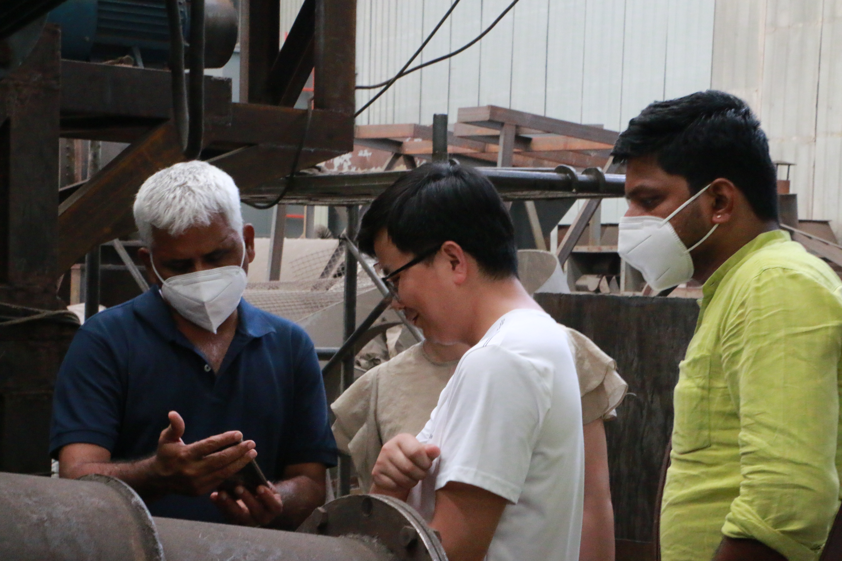 印尼客戶的椰殼炭化設備考察之旅